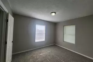 1114 E Pecan St, Angleton, TX 77515 - Photo 13