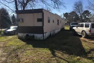 701 Alice, El Campo, TX 77437 - Photo 3