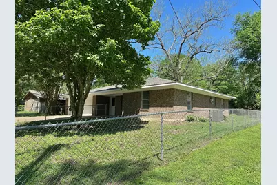 802 E Terrell Avenue, Crockett, TX 75835 - Photo 3