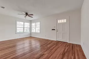 1343 Gardenia Dr, Houston, TX 77018 - Photo 9