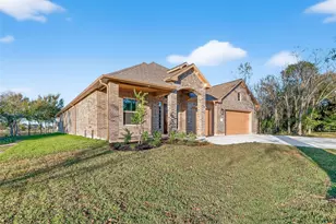 350 Lakeland Cir, Rosharon, TX 77583 - Photo 3