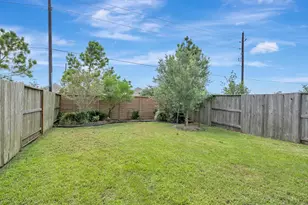 10630 Cabot Trl, Iowa Colony, TX 77583 - Photo 33