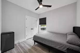 3614 Jipsie Ln, Houston, TX 77051 - Photo 9