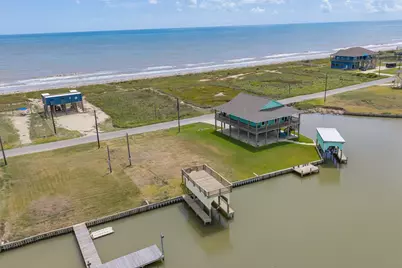 1541 County Road 230, Sargent, TX 77414 - Photo 7