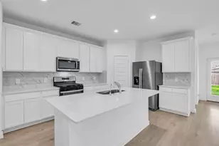 31742 Margaret Woods Ln, Fulshear, TX 77441 - Photo 15