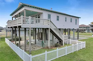 2570 Whitecap, Crystal Beach, TX 77650 - Photo 33