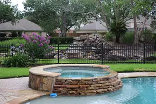 1901 Edgewater Dr, Friendswood, TX 77546 - Photo 31