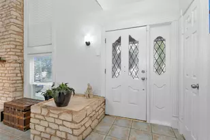 50 Village Hill Dr, Conroe, TX 77304 - Photo 5