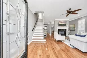 1526 W 25th St, Houston, TX 77008 - Photo 5