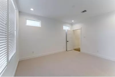 7712 Johanna Park Drive, Houston, TX 77055 - Photo 11