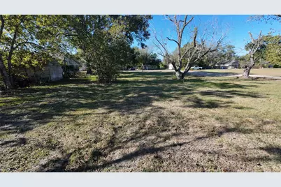 416 E Stockbridge Street, Eagle Lake, TX 77434 - Photo 5