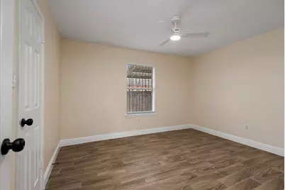 5018 Wilmington Street, Houston, TX 77033 - Photo 13