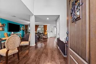 356 Century Oaks Ln, Hitchcock, TX 77568 - Photo 5