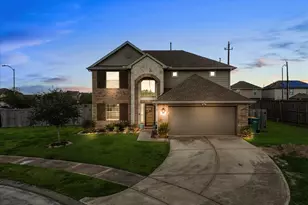 356 Century Oaks Ln, Hitchcock, TX 77568 - Photo 3