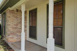 3907 Bartons Ct, Sugar Land, TX 77479 - Photo 3