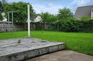 3907 Bartons Ct, Sugar Land, TX 77479 - Photo 17