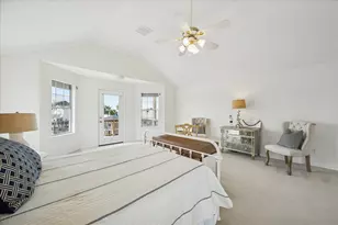 151 Tamana Dr, Tiki Island, TX 77554 - Photo 15