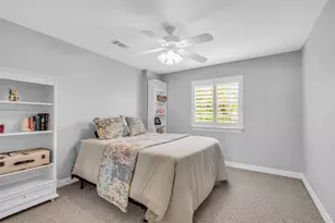 210 River Oaks Dr, Baytown, TX 77523 - Photo 25