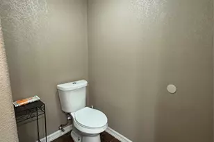 6111 Beldart St, Houston, TX 77033 - Photo 9