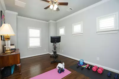 10901 Upland Park, Houston, TX 77043 - Photo 31