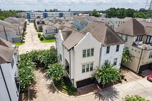 10901 Upland Park, Houston, TX 77043 - Photo 43