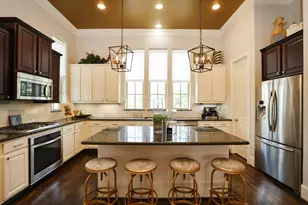 10901 Upland Park, Houston, TX 77043 - Photo 19