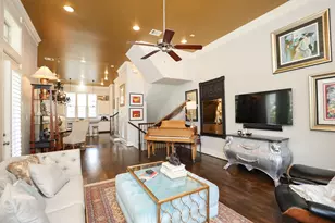 10901 Upland Park, Houston, TX 77043 - Photo 13