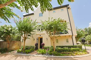 10901 Upland Park, Houston, TX 77043 - Photo 3