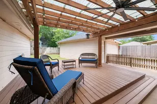 911 Sugardale Ct, Sugar Land, TX 77498 - Photo 29