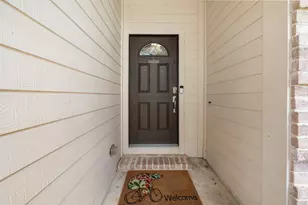 911 Sugardale Ct, Sugar Land, TX 77498 - Photo 5