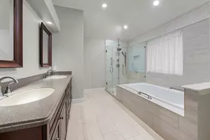 911 Sugardale Ct, Sugar Land, TX 77498 - Photo 27