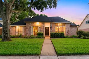 911 Sugardale Ct, Sugar Land, TX 77498 - Photo 1