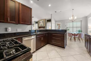 911 Sugardale Ct, Sugar Land, TX 77498 - Photo 17