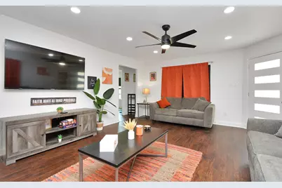 4841 Clover Street, Houston, TX 77033 - Photo 3
