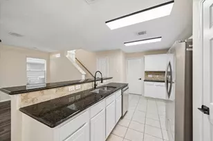 7 Wineberry Pl, The Woodlands, TX 77382 - Photo 9