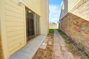 11842 Spring Grove Dr, Houston, TX 77099 - Photo 41