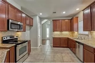 10022 Elkwood Glen Lane, Tomball, TX 77375 - Photo 9