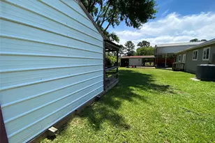181 Hawk, Livingston, TX 77351 - Photo 11