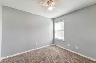 9423 Ivory Trail Ln, Rosharon, TX 77583 - Photo 7