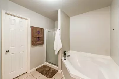 9423 Ivory Trail Lane, Rosharon, TX 77583 - Photo 11