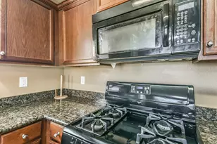 9423 Ivory Trail Ln, Rosharon, TX 77583 - Photo 5