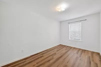 8366 Golf Green Circle, Houston, TX 77036 - Photo 19
