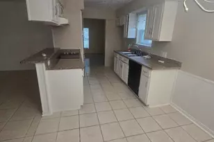 7326 Aqua Ln, Houston, TX 77072 - Photo 3