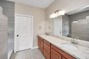 11407 Creekwood Hills Ln, Houston, TX 77070 - Photo 15