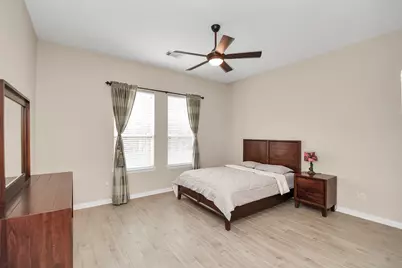 11407 Creekwood Hills Lane, Houston, TX 77070 - Photo 13