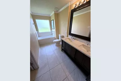 8315 White Pine Lane, Baytown, TX 77523 - Photo 11