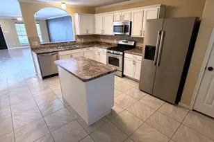 8315 White Pine Ln, Baytown, TX 77523 - Photo 5