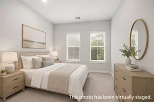 8422 Berry Green Ln, Houston, TX 77022 - Photo 17