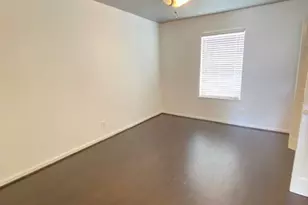 4701 Bell St, Houston, TX 77023 - Photo 9