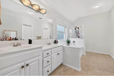 805 Kathryn Drive, Lewisville, TX 75067 - Photo 9